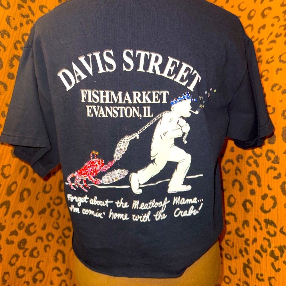 ReWorked Davis Street Fishmarket Graphic Bling Crop Tee Sz Med